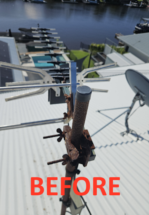 Old rusty rooftop TV antenna before TV Antenna Repair Sunshine Coast