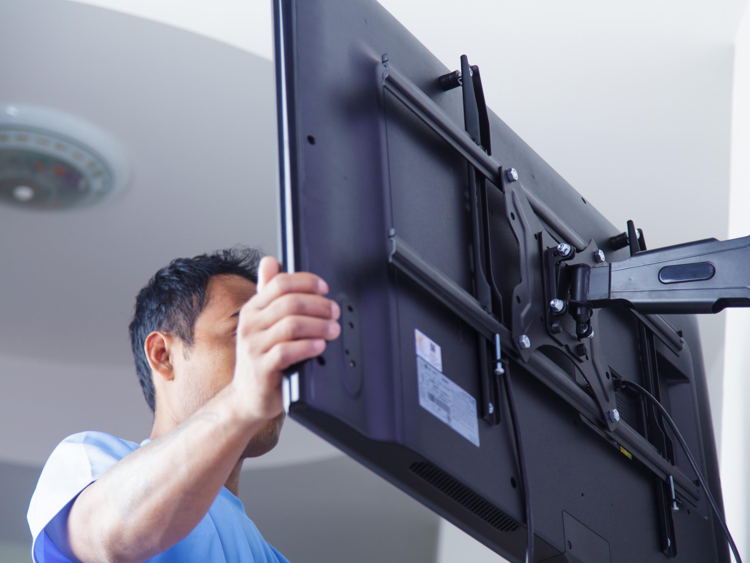 TV mounting service in Caloundra rear setup view